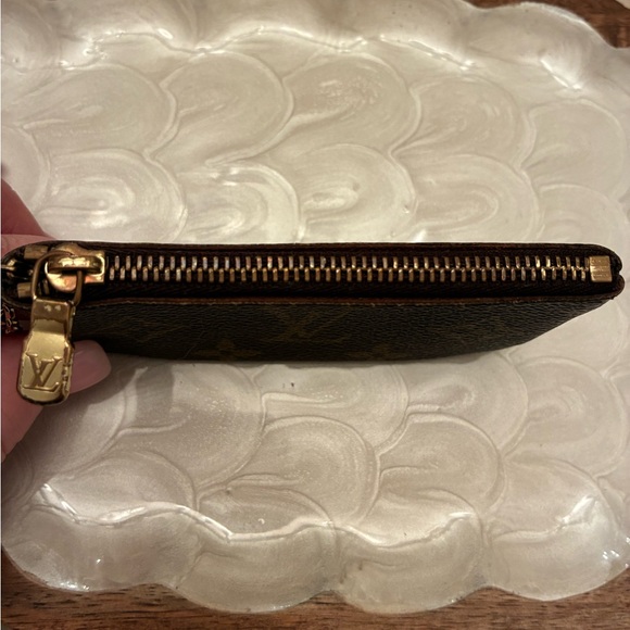 Louis Vuitton Monogram Key Holder/Card Holder - Picture 2 of 10